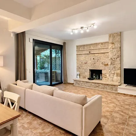 Villa Forest By Granari